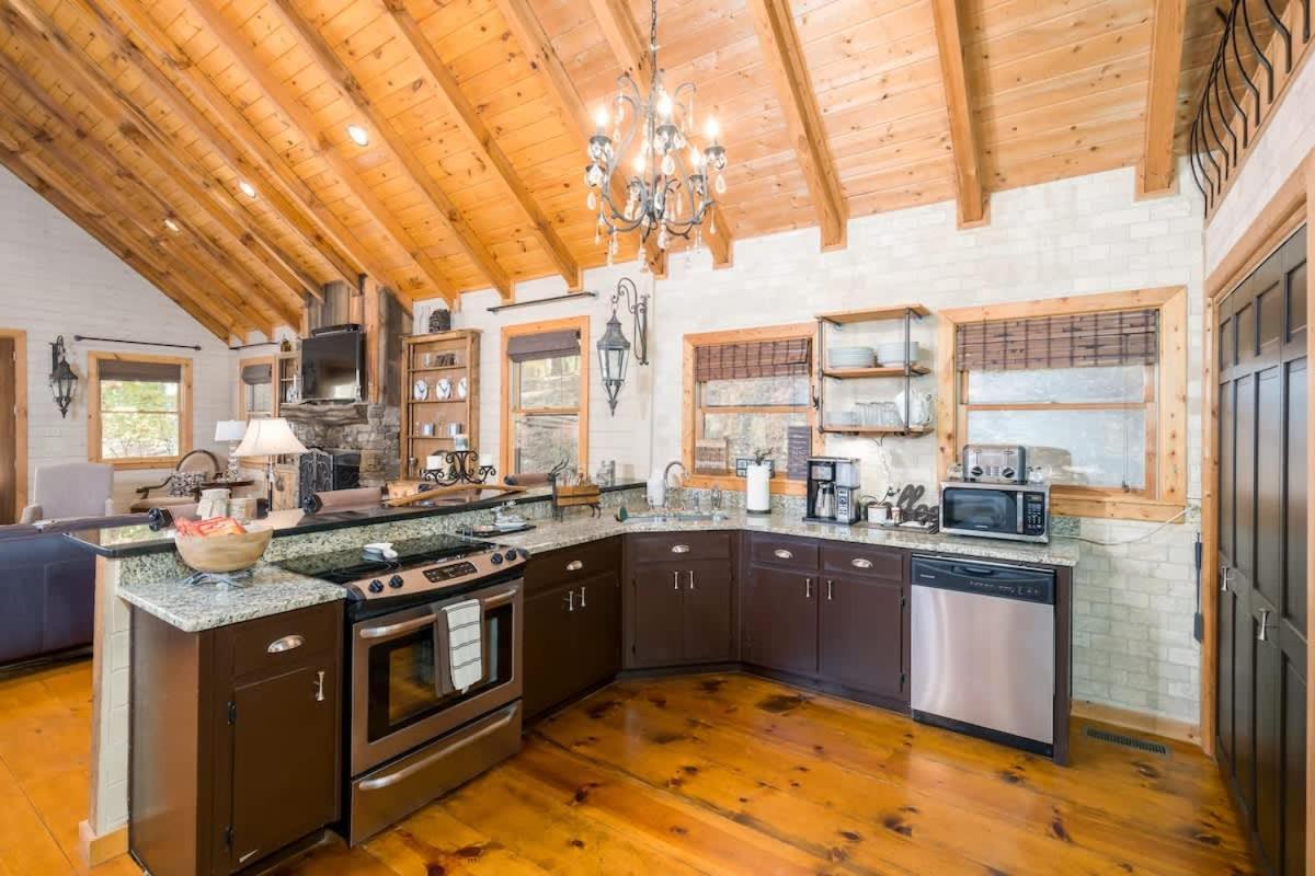 Hébergement de vacances New Listing! The Laurel Mountain