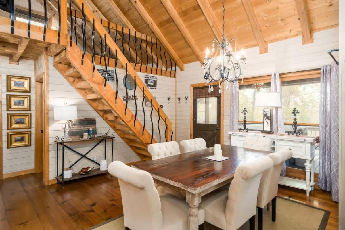 New Listing! The Laurel Mountain Hébergement de vacances *